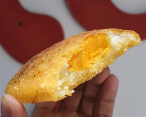  Arepa de huevo en Santander: En smakfull och knaperste räkmacka som smälter i munnen