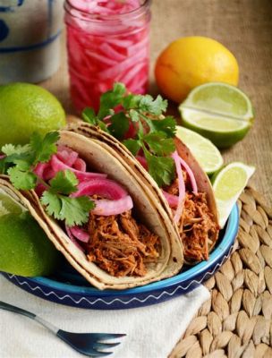  Cochinita Pibil - En smakfull resa genom Yucatáns historia med en djupt aromatisk och saftig fläskrätt!